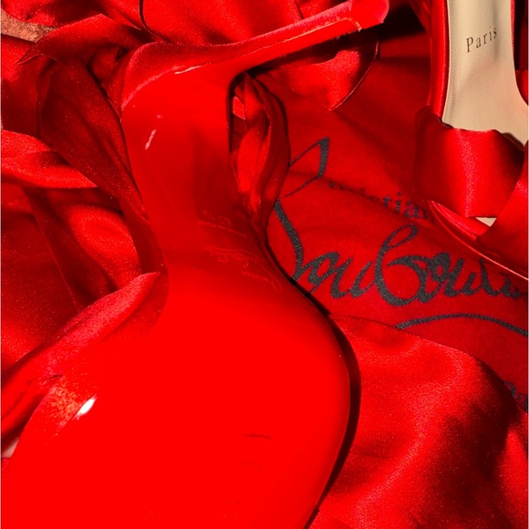 Christian Louboutin SOLD ON EBAY Tres Frais 120 Crepe Satin Pumps Heels - Picture 4 of 5